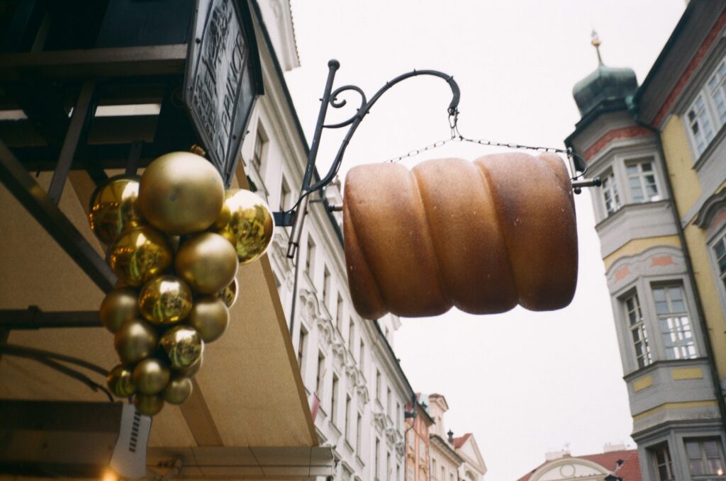 Prague photographed with Yashica T4