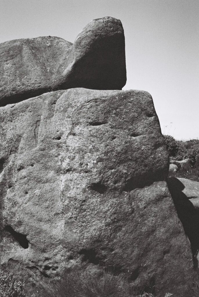 Grinah rockface 2