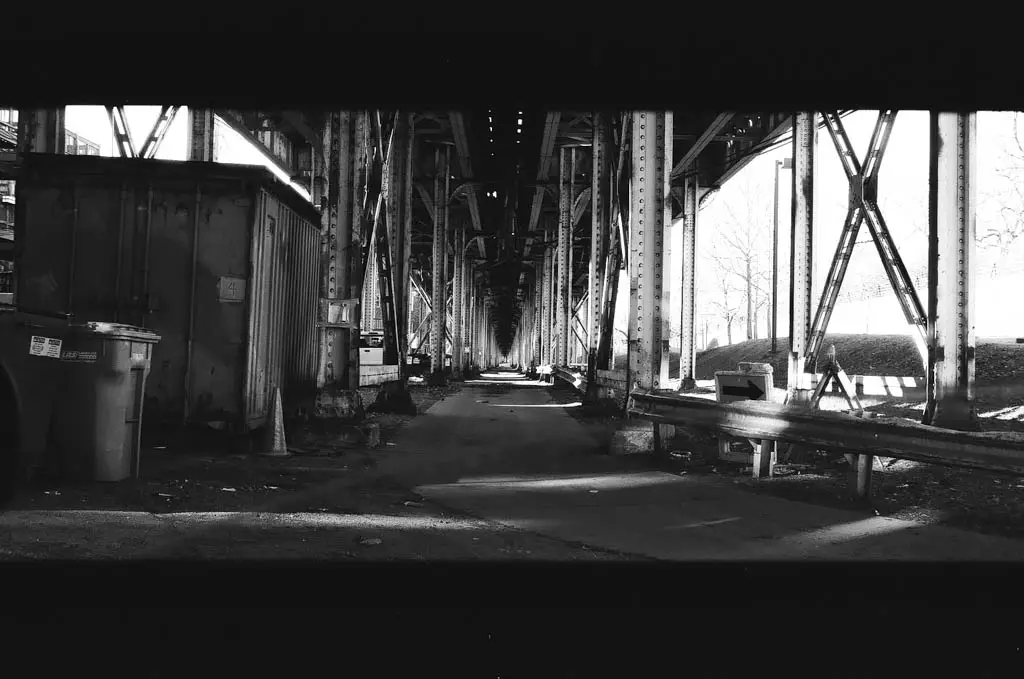 Pentax ZX5n photo of Chicago cat elevated tracks