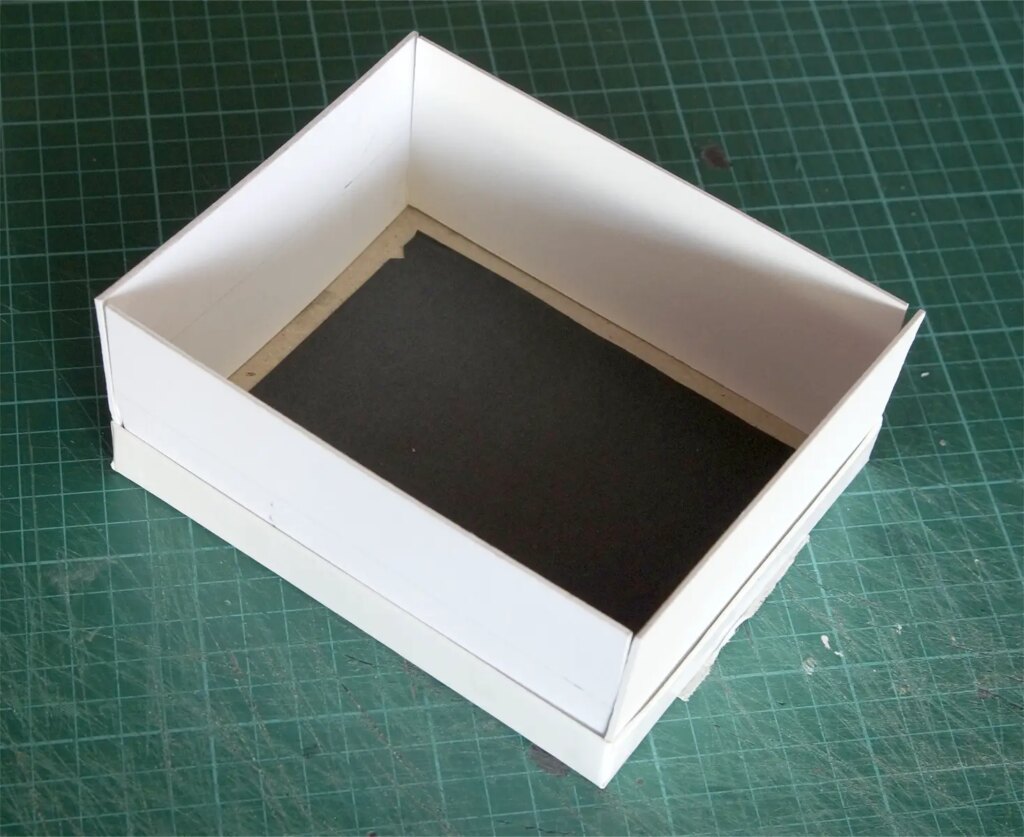 pinhole camera base box