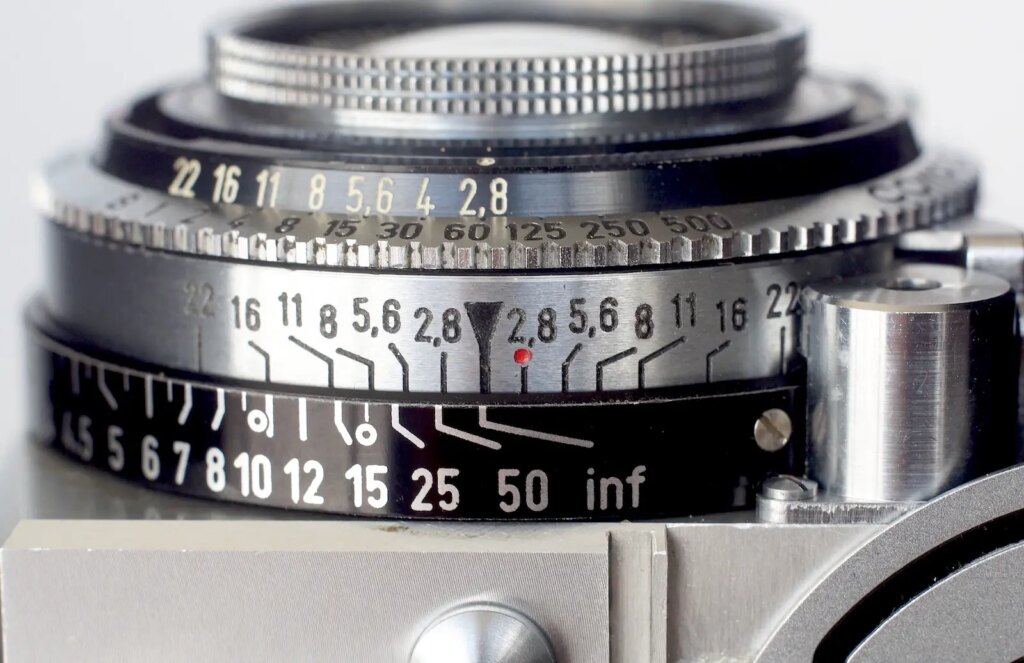 Infra red index on Retina focus scale.