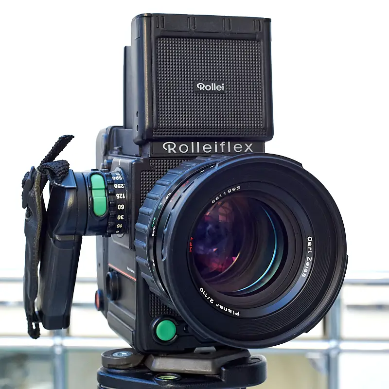 Rolleiflex 6008 with Zeiss f2 110mm lens