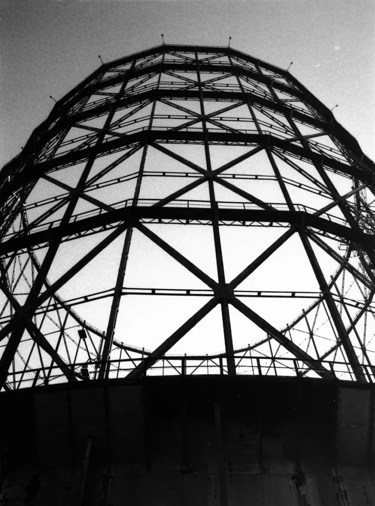 Gazometro EOS 600 BW pictures