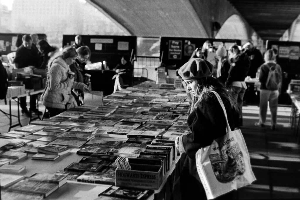 Street photograph of a Londoner in the South Bank