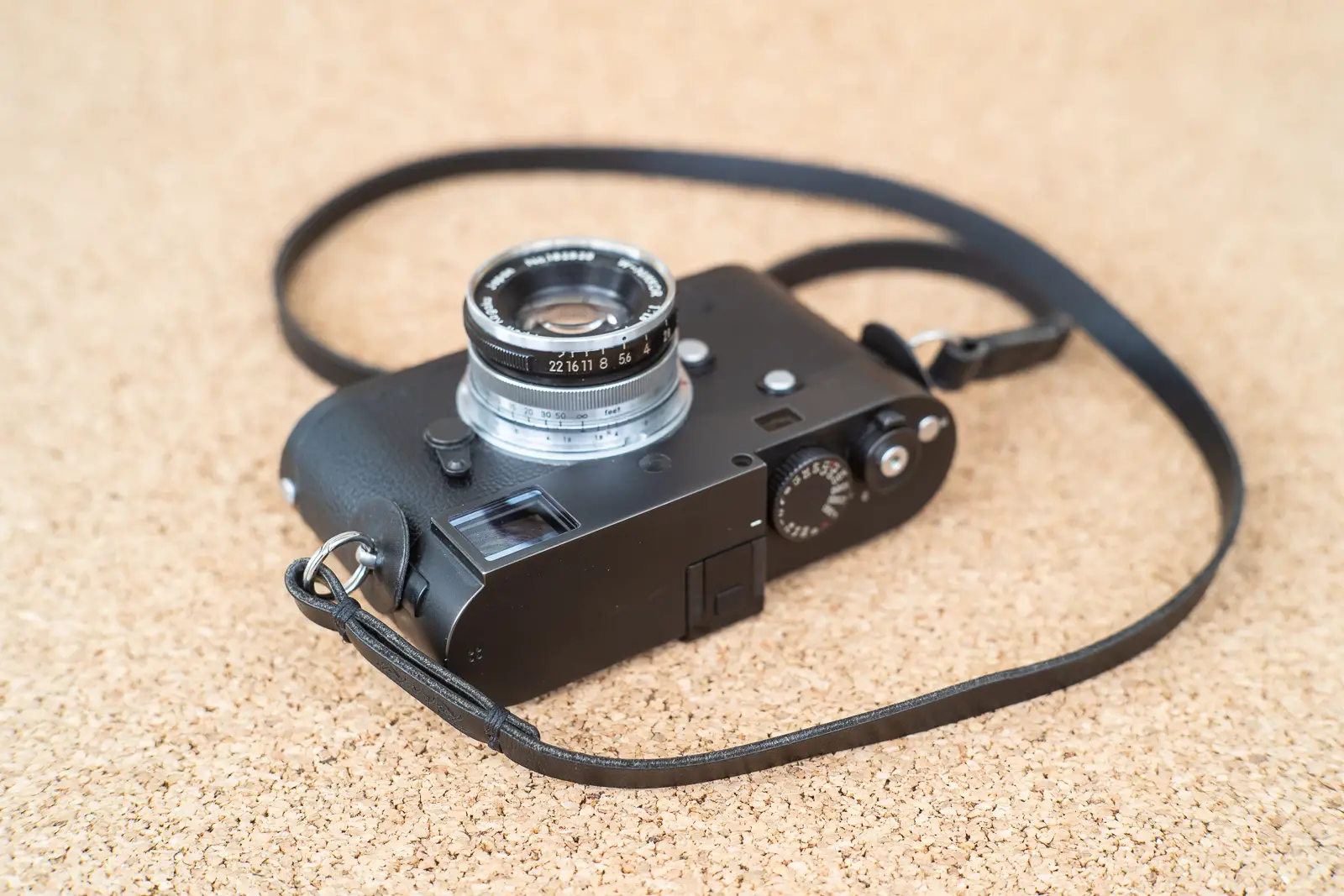 W-Nikkor 3.5cm f/1.8 mounted on Leica M Monochrom typ 246