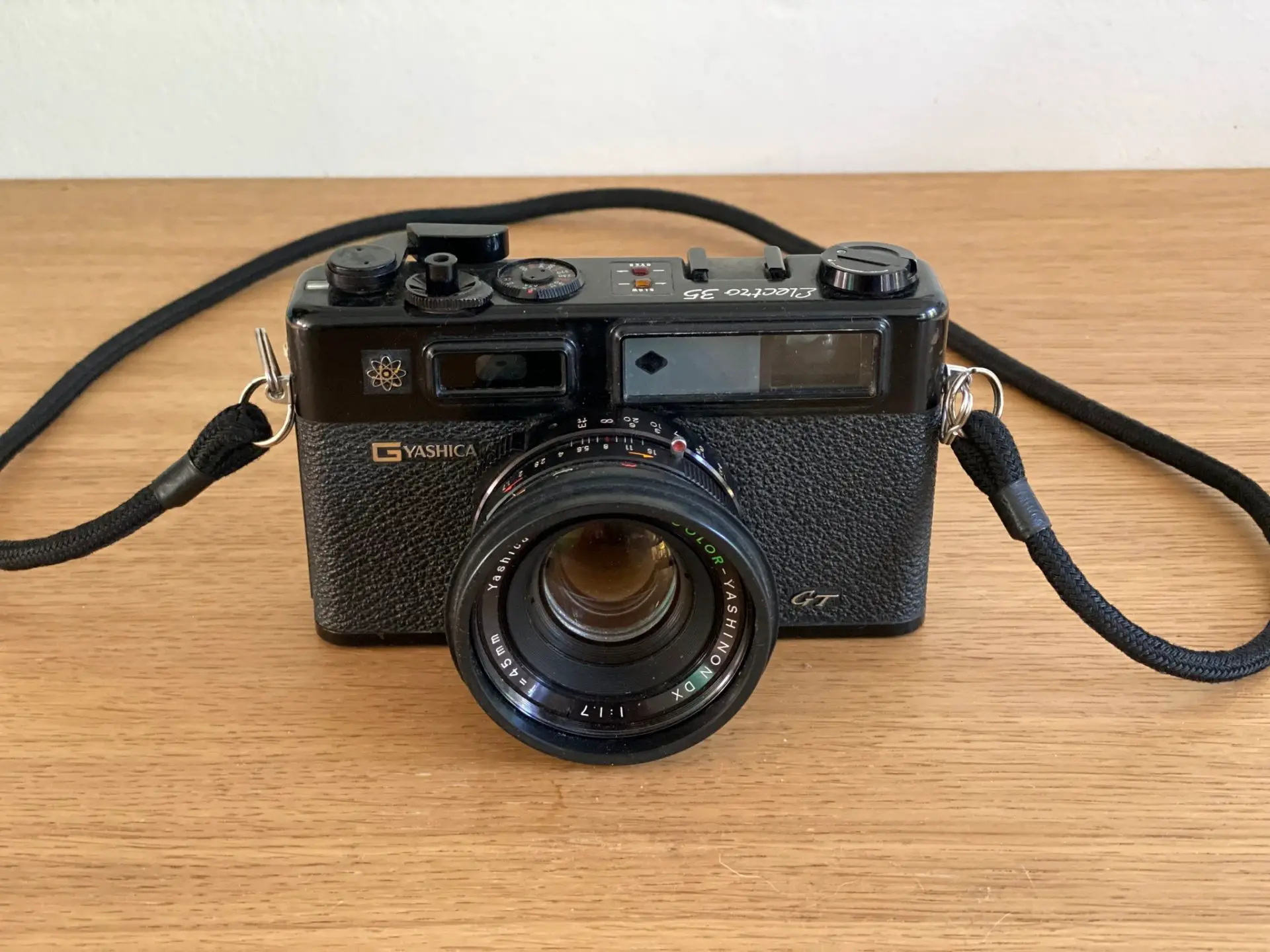 Yashica Electro 35 GT - Finding a Rangefinder - By Francois Marlier