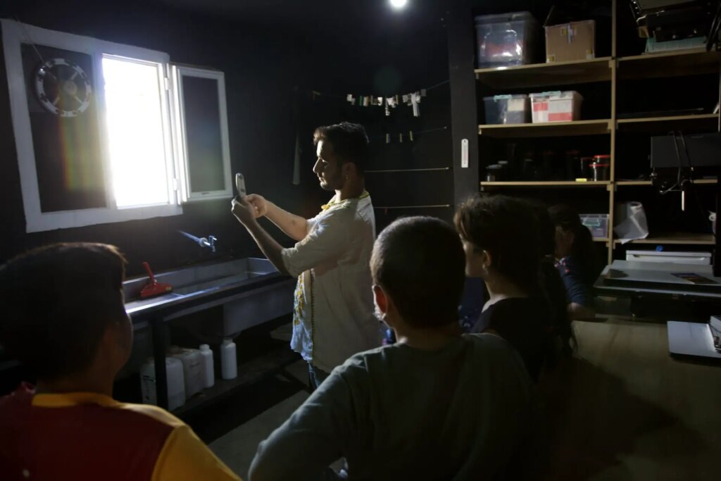Teaching a darkroom workshop
