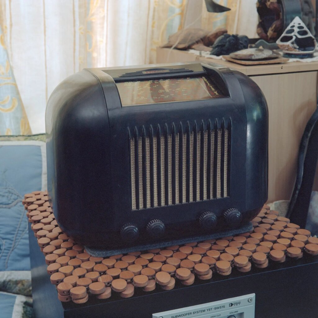 5 Kriesler bakelite radio (1940s). This lovely old Australian-made valve radio still works. Mamiya 6MF and close-up lens. F16. Portra 160. 