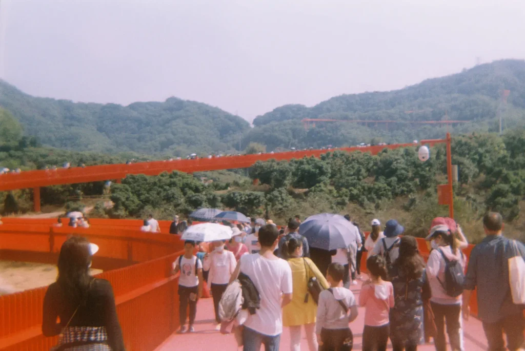 Hongqiao "Red Ribbon" bridge