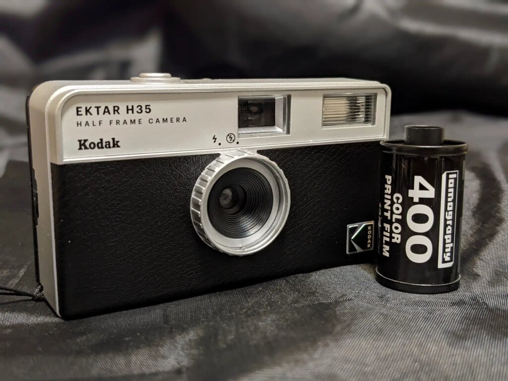 My New Sidekick: The Kodak Ektar H35 Half-Frame Camera - Moment