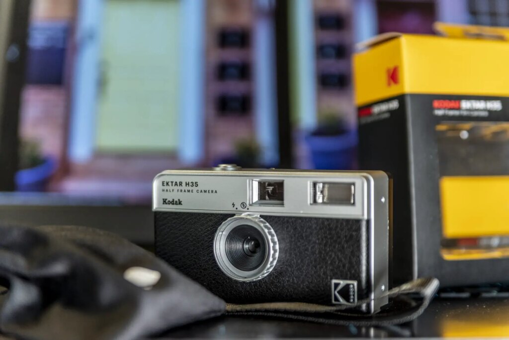 Kodak Ektar H35 review - not bad for its price: Film Photography