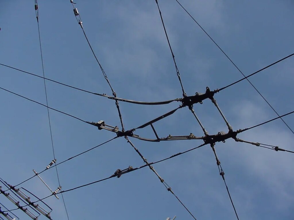 Street car power lines