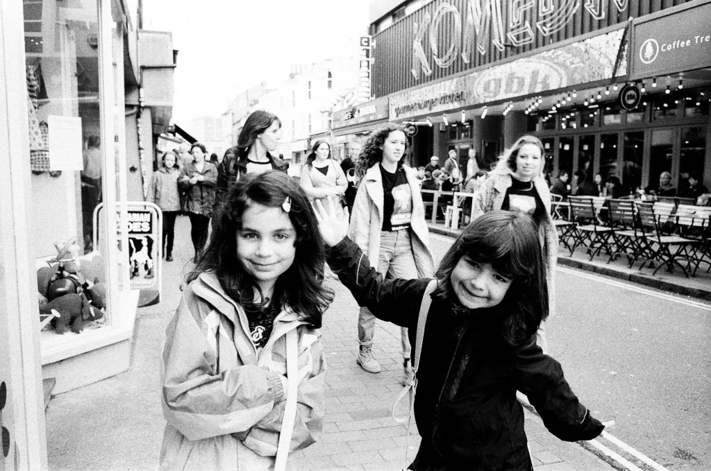 Kids posing in Brighton