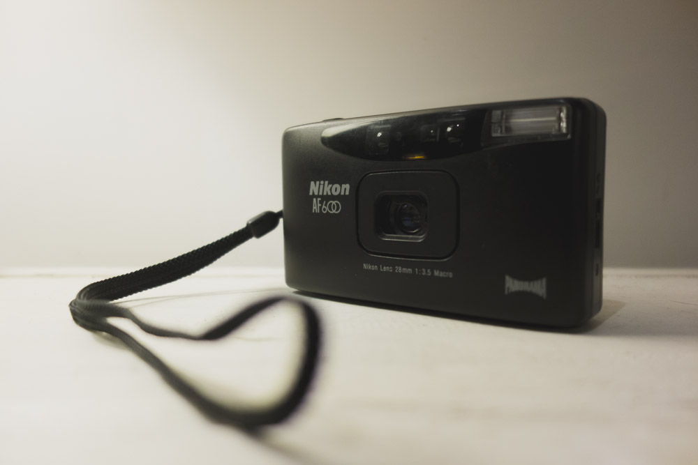 Nikon af600