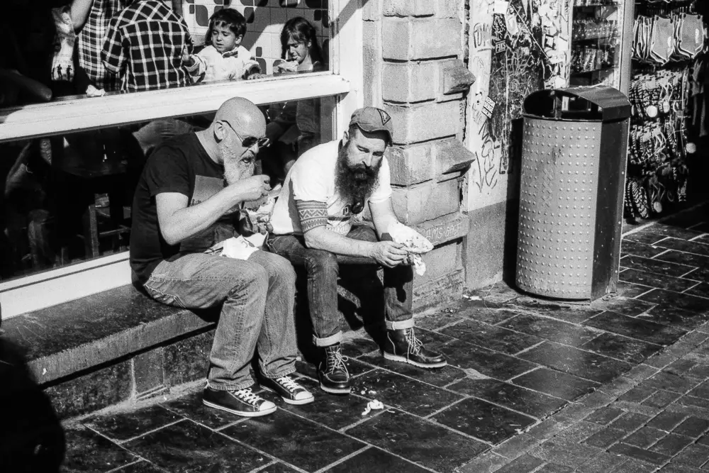 amsterdam-lunch-time-fomapan-100