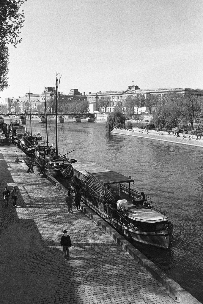 View of the Seine's dock in paris