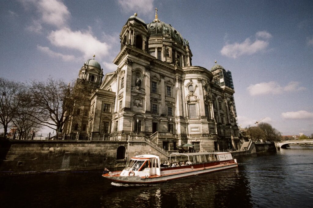 Boaters on the Spree