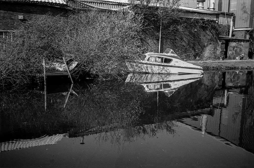 Chinon Bellami photograph of boats on river