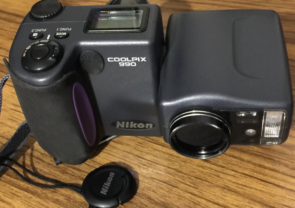 Nikon Coolpix 990 Camera wiith IR filter attached