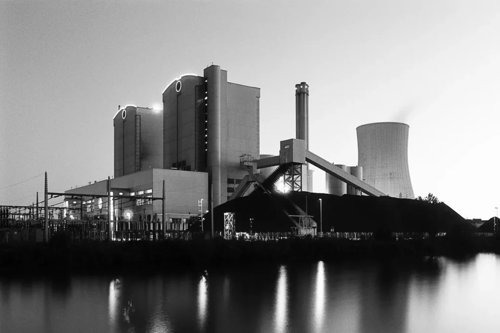 Coal-fired power plant in Hannover shot with a Curtagon shift lens on a Leicaflex SL camera.