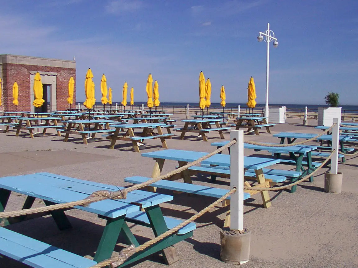 Riis Park food court.