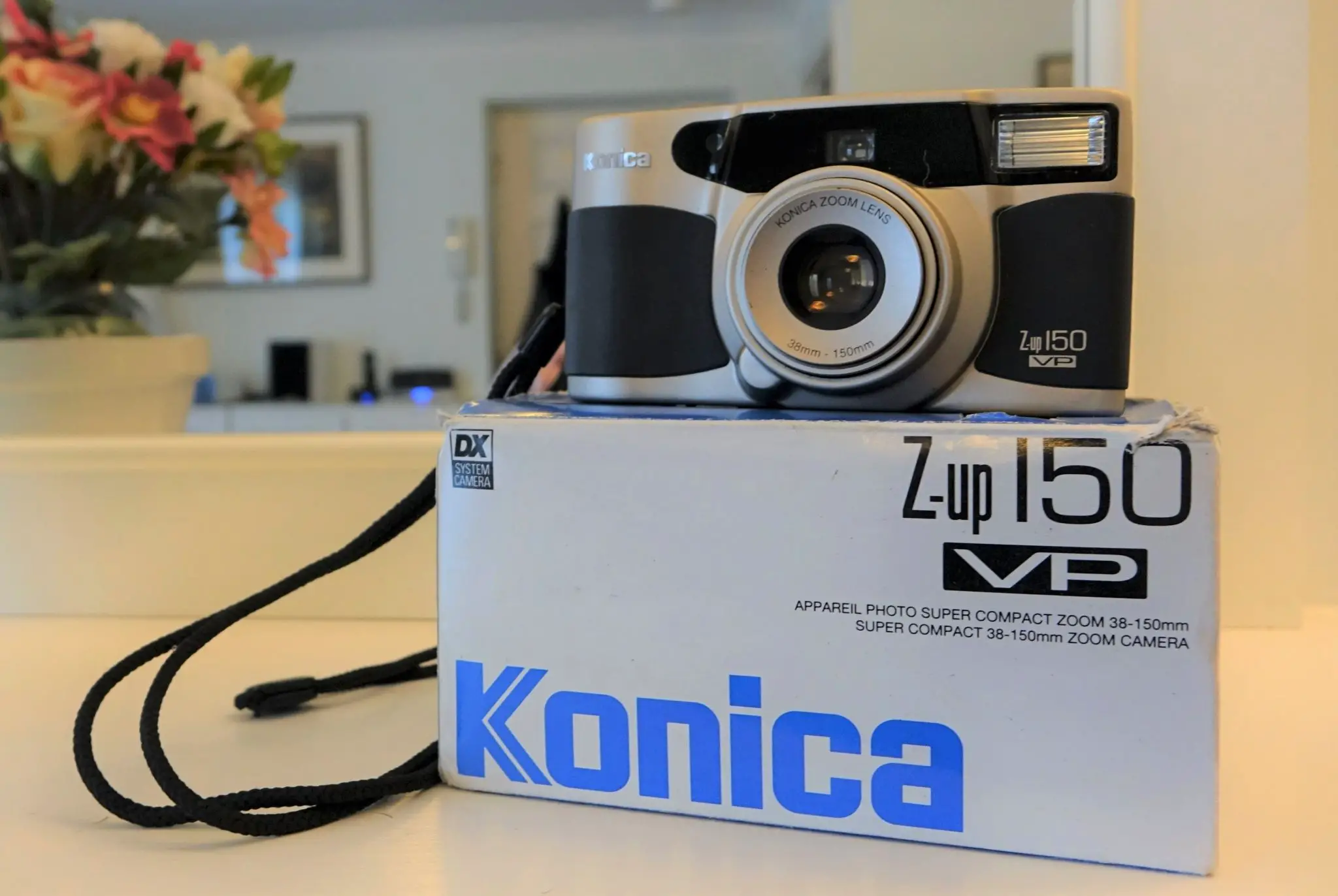 Konica Z-up 150 VP - Mini Review - by Charles Higham - 35mmc