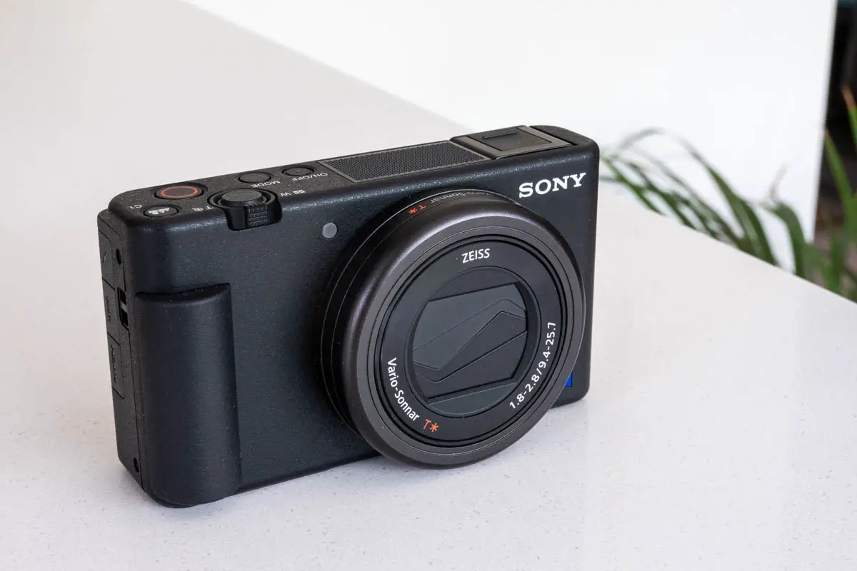 Sony ZV-1 Review - A High Quality Digital Point & Shoot? - 35mmc