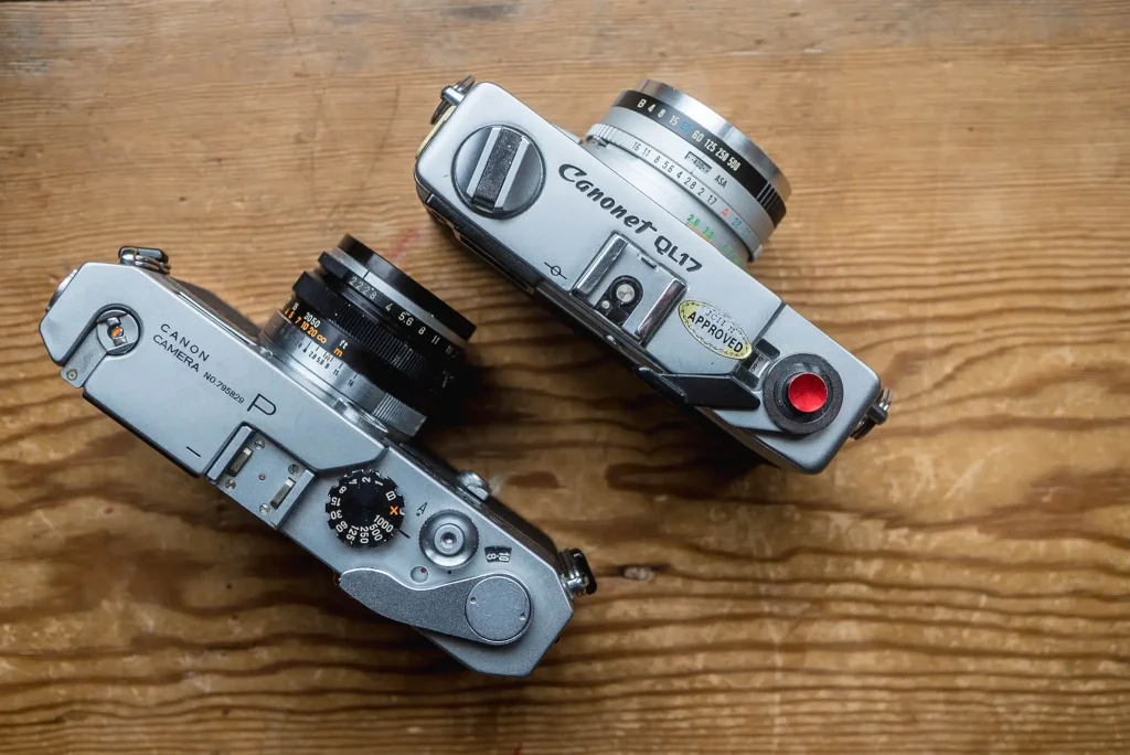 A Canon P thread mount rangefinder and Canon QL17 GLiii 