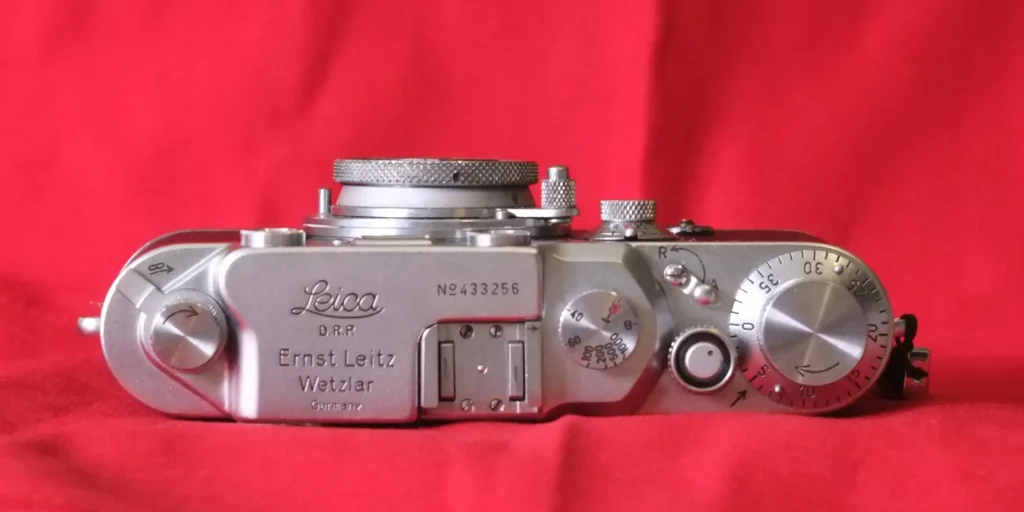 The Leica IIIc top plate: Not fancy, but functional
