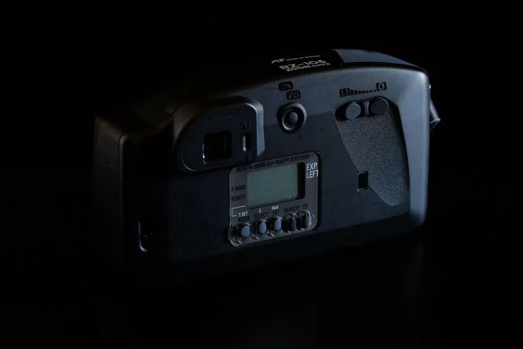 Ricoh RZ-105 Zoom Date rear view