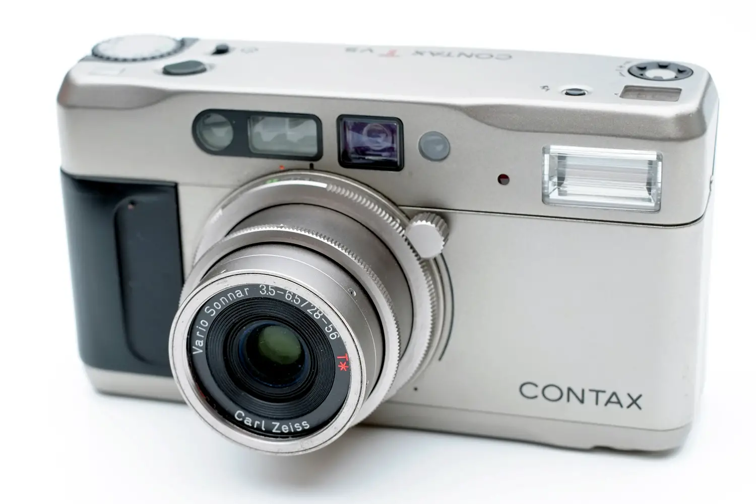 The Contax TVS. The 'executive' compact zoom - Guest post by Eddy