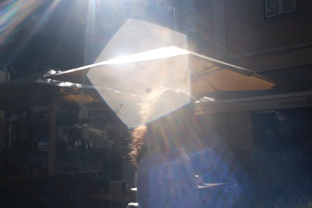 Unusual pentagonal lens flare.