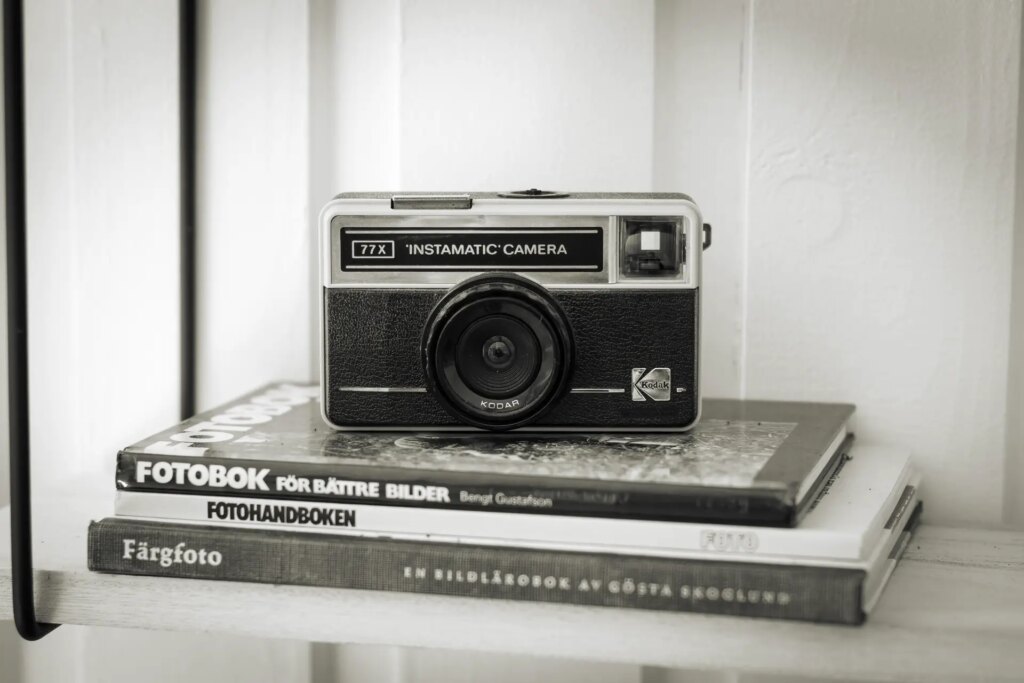 A picture of the camera Kodak Instamatic 77X