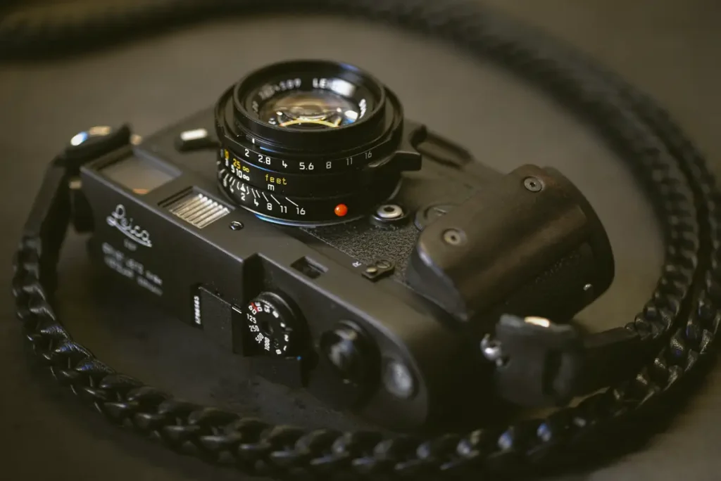 Leica Summicron-M 35mm f2 version 4