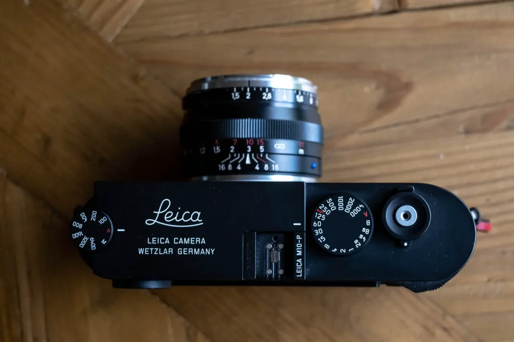 Leica M10-P top