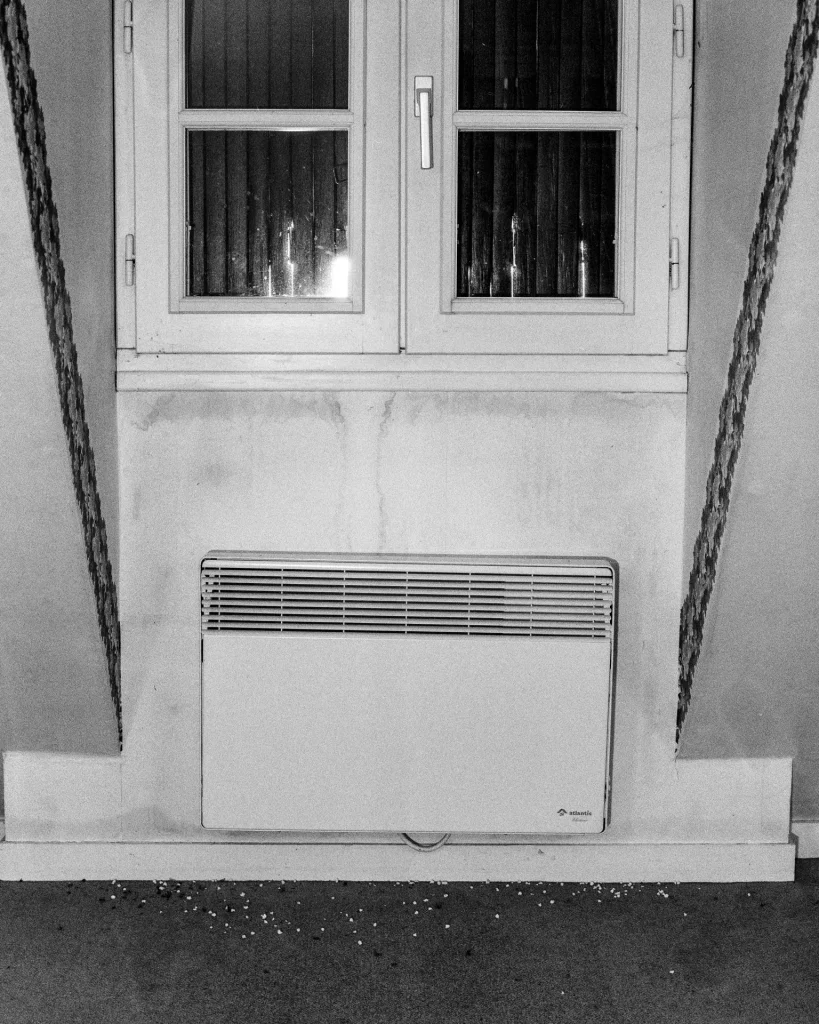 Closed window and radiator