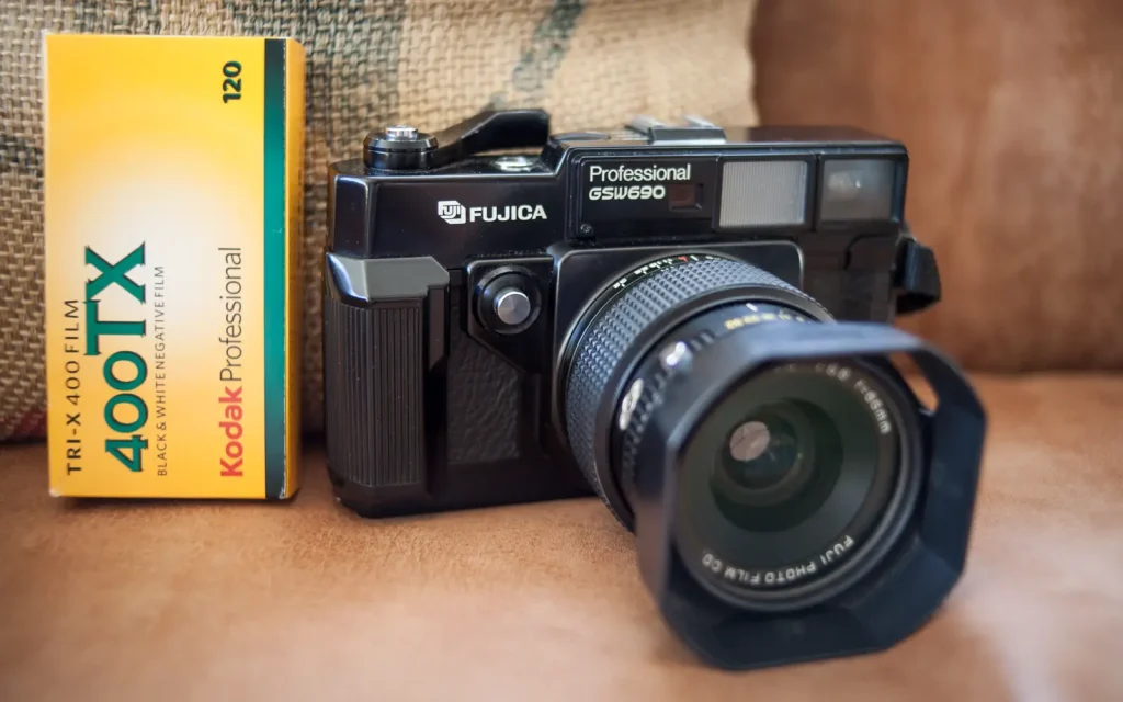 Fujica GSW690 medium format rangefinder camera