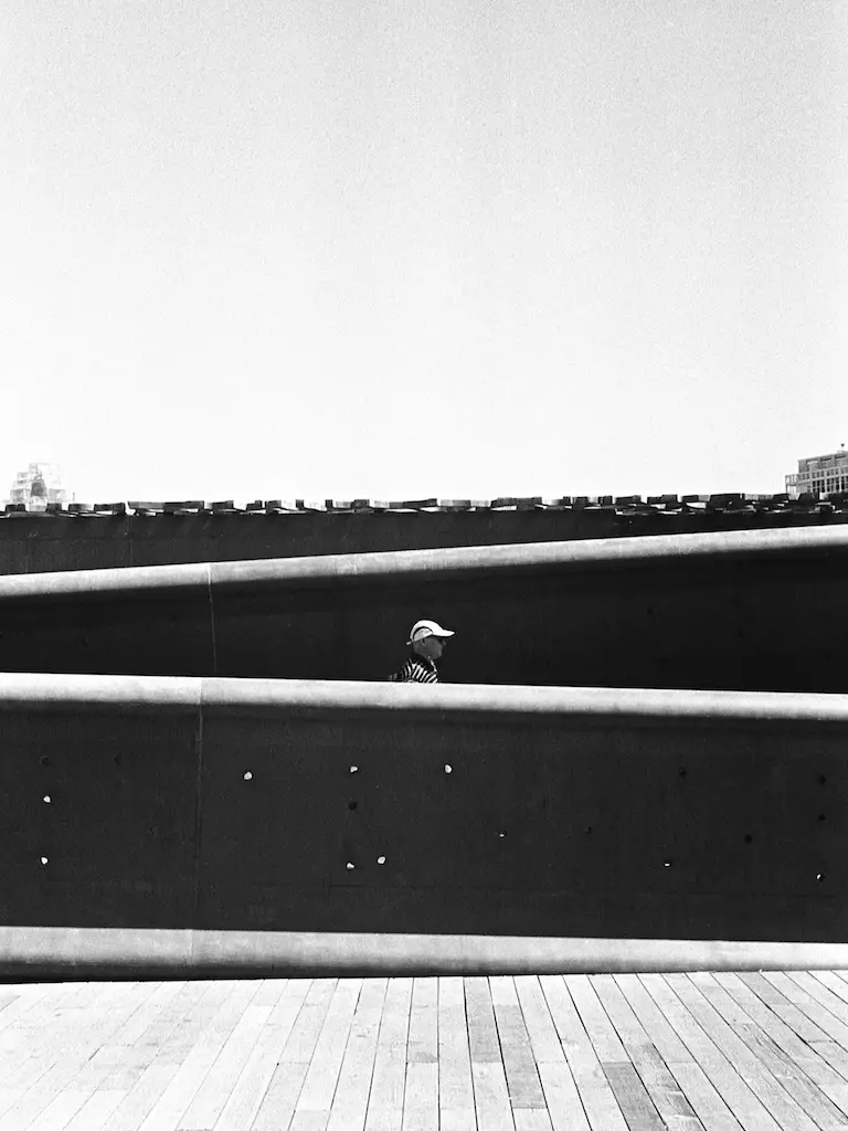 Man in Mucem - Marseille (2016) - Leica M6 - 35mm compact camera