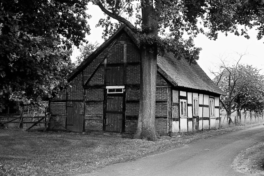 Old German farmhouse located in the Nienburg region.