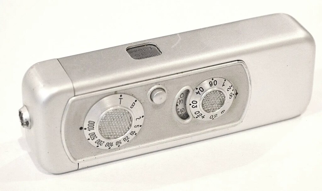 Minox IIIs camera