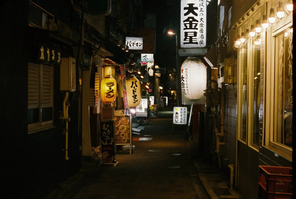 Drinking district near Tamachi, Tokyo. Leica iiig, Elmar, Portra 400.