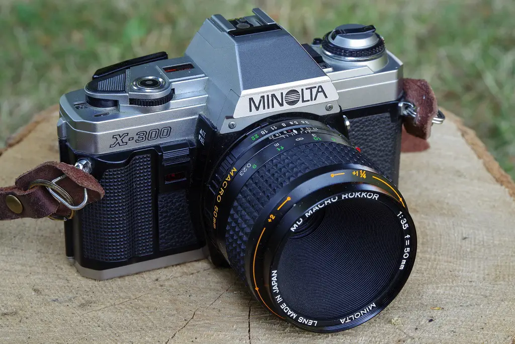Minolta x300 with 50mm macro lens