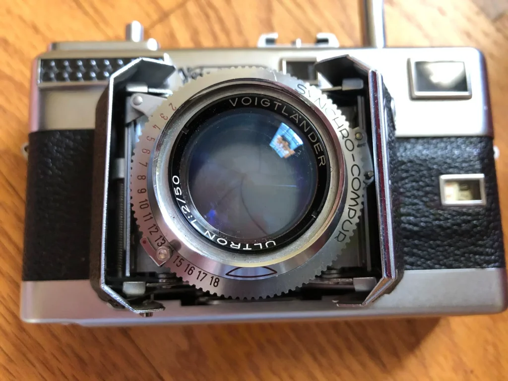 Voigtlander Vitessa Ultron F2