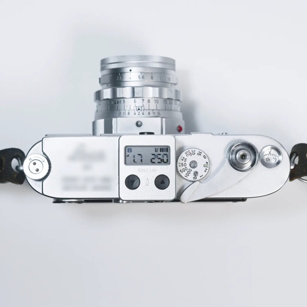 Reflx Lab Light Meter on camera in silver version