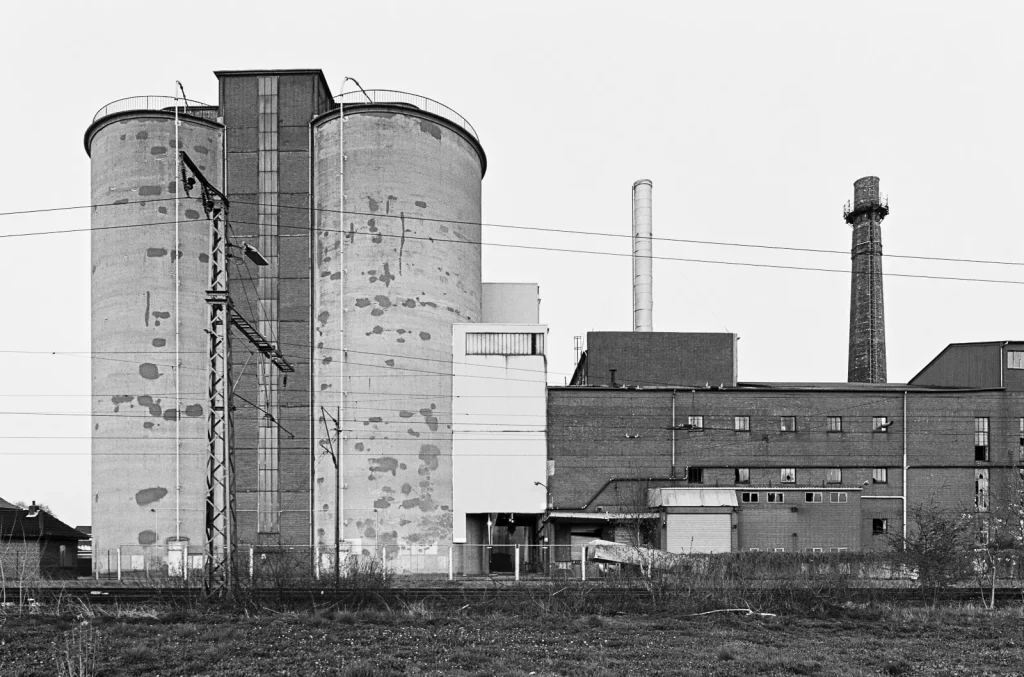 Black-and-white image of the abandoned sugar factory located in the village Weetzen near Hannover, Germany.