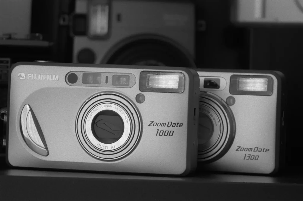 Two Fujifilm Zoom Date