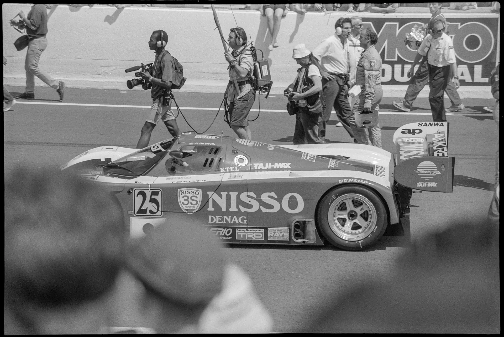 Start line at Le Mans 1993