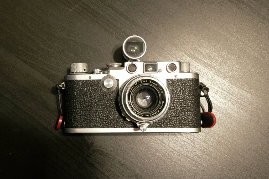 Leica IIIF Red Dial