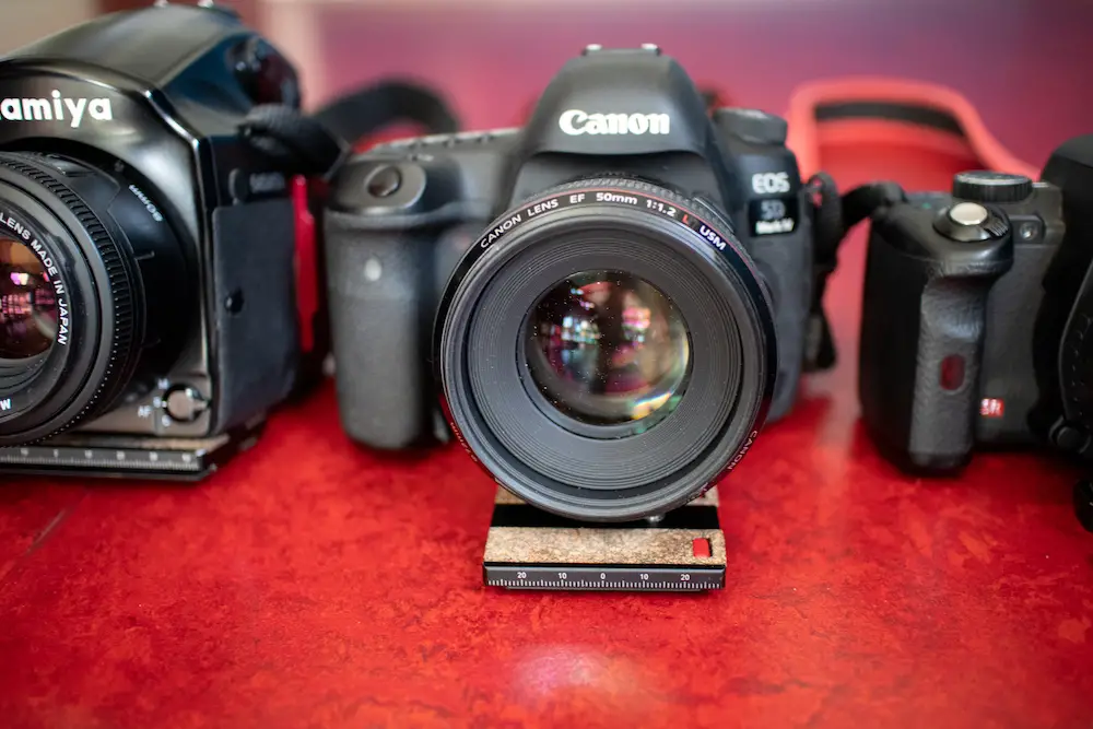 Canon EOS 5D MK IV 50mm 1.2 Lens