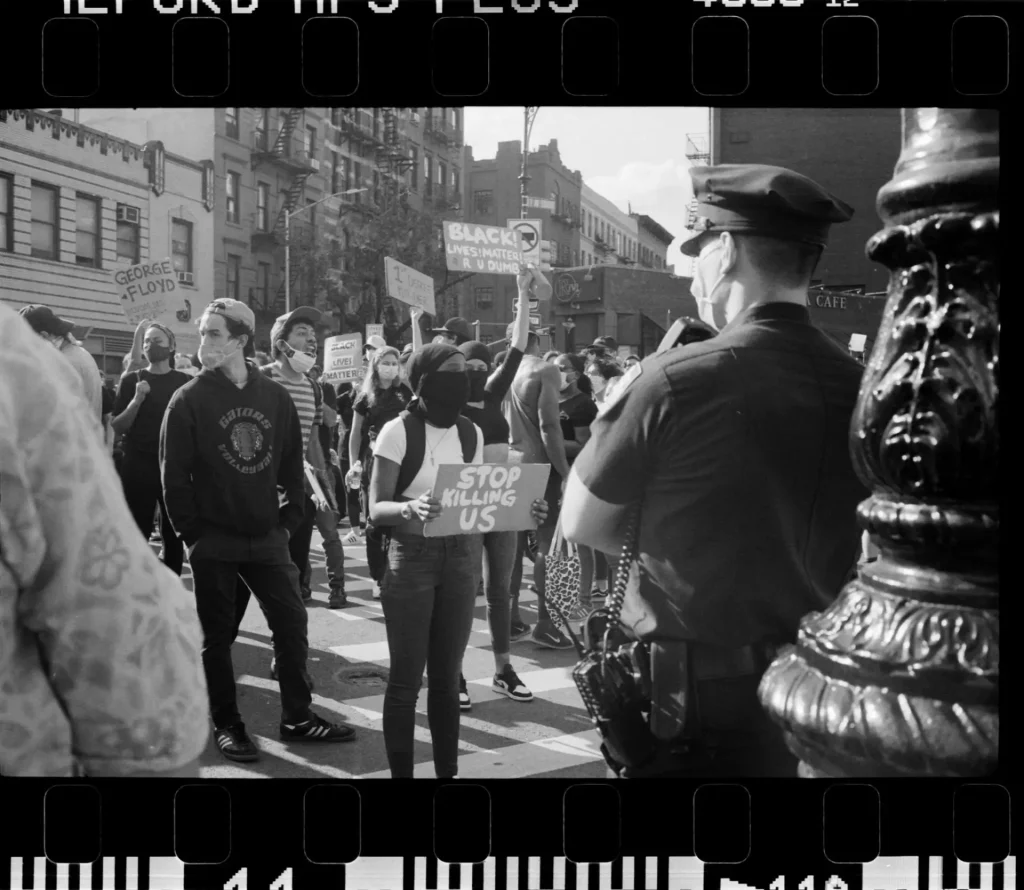 Girl having a conversation with the police